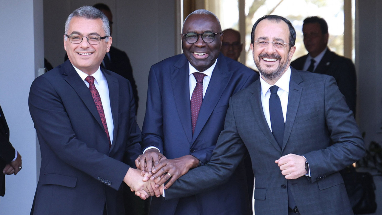 «Επικίνδυνη σιωπή» Άγκυρας στο Κυπριακό βλέπει η Αϊντινλίκ – Φόβοι για αλλαγή γραμμής ‘δύο κρατών’