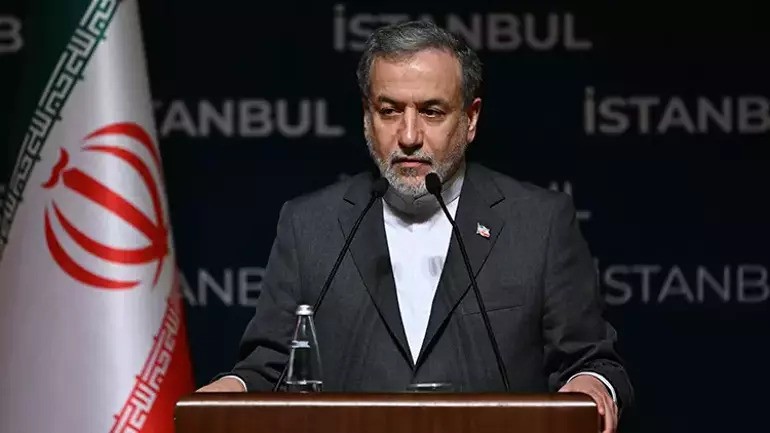 Ιρανός ΥΠΕΞ από Τουρκία: «Θα απαντήσουμε στην επίθεση των ΗΠΑ»