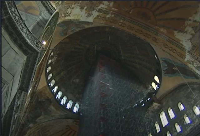 Oι μικρές οπές στον τρούλο της Αγίας Σοφίας