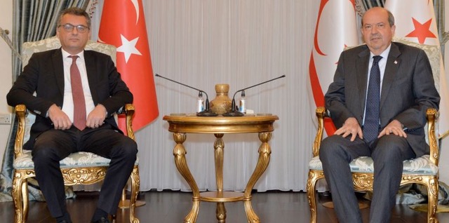 Τατάρ ή Ερχιουρμάν στις ‘εκλογές’ στα Κατεχόμενα – Οι δύο ‘υποψήφιοι’ μιλούν στη Σαμπάχ