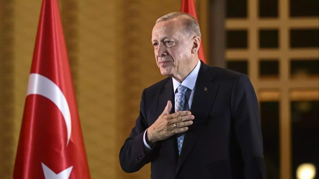 Ο Ερντογάν πετάει για Σαρμ Ελ Σέιχ – «Η συμφωνία φέρνει διαρκή ειρήνη στη Γάζα»